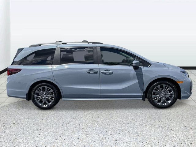 2027 Honda Odyssey Touring Auto