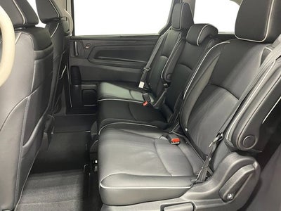 2027 Honda Odyssey Touring Auto