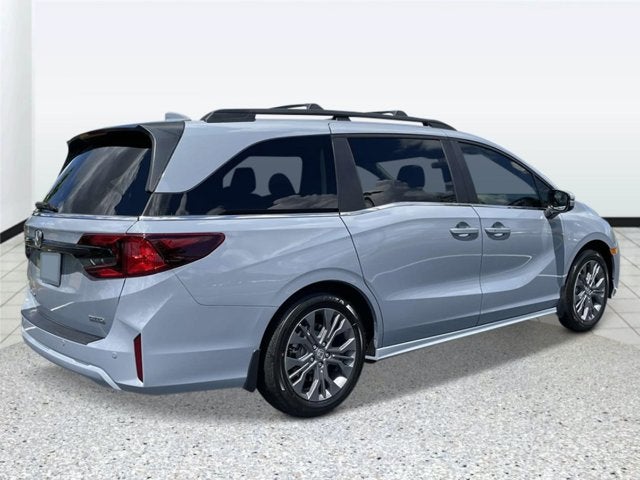 2027 Honda Odyssey Touring Auto