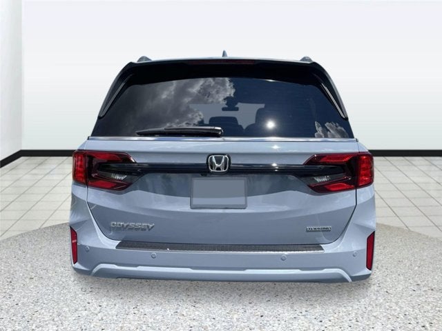2027 Honda Odyssey Touring Auto