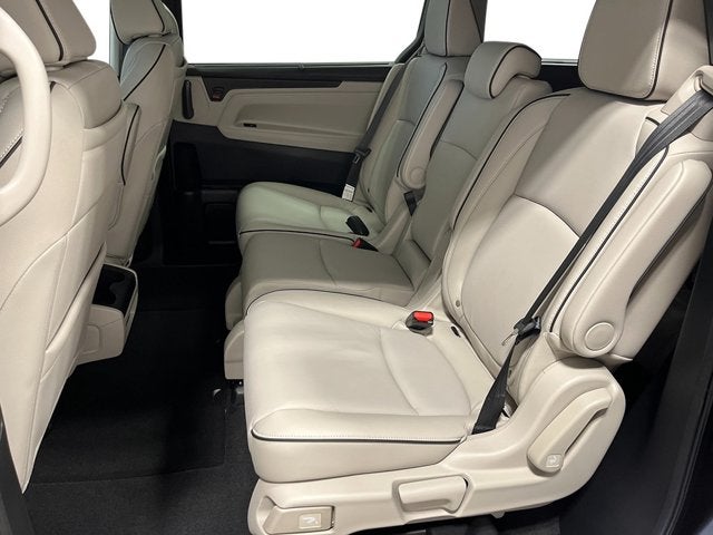 2027 Honda Odyssey Touring Auto
