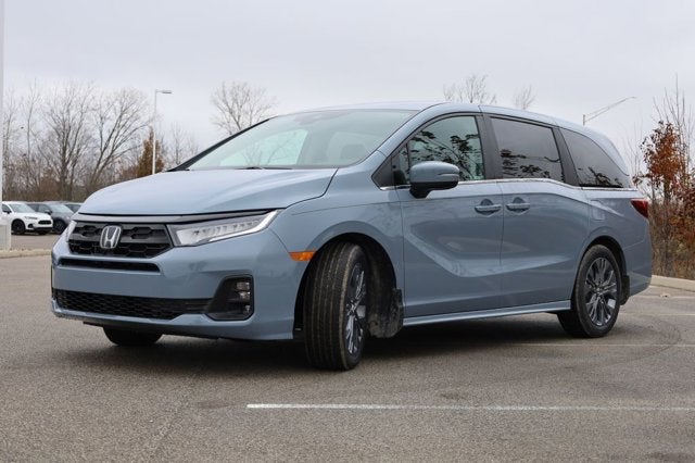 2026 Honda Odyssey Touring Auto