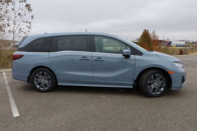 2026 Honda Odyssey Touring Auto