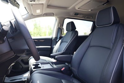 2026 Honda Odyssey Touring Auto