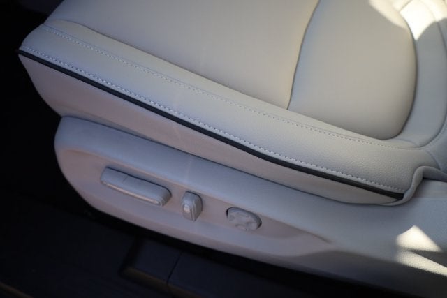 2027 Honda Odyssey Touring Auto