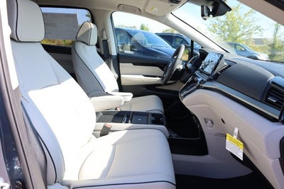 2027 Honda Odyssey Touring Auto