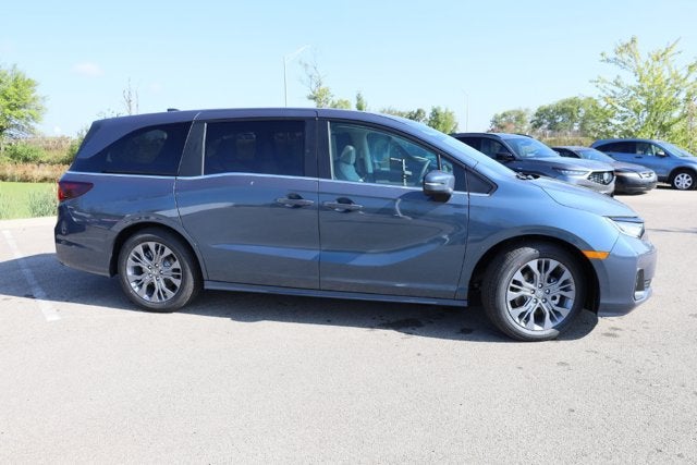2027 Honda Odyssey Touring Auto