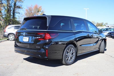 2027 Honda Odyssey Touring Auto