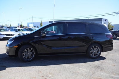 2027 Honda Odyssey Touring Auto
