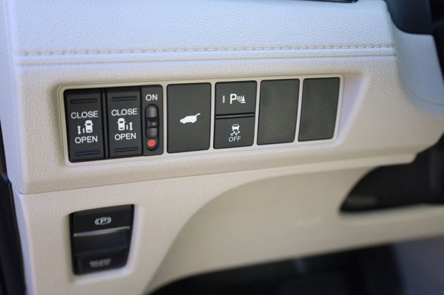 2026 Honda Odyssey Touring Auto