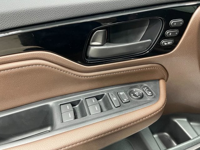 2026 Honda Odyssey Touring Auto