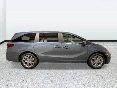 2027 Honda Odyssey Touring Auto