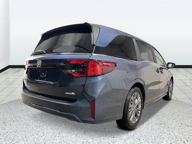2027 Honda Odyssey Touring Auto