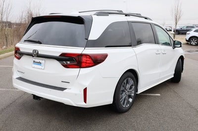 2026 Honda Odyssey Touring Auto