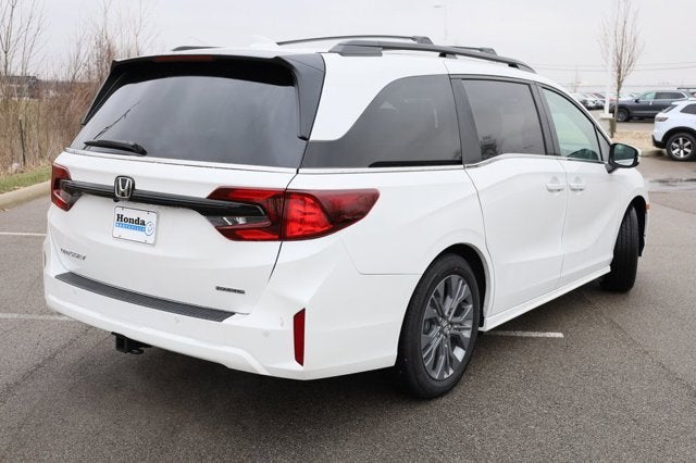 2026 Honda Odyssey Touring Auto