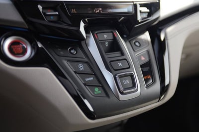 2027 Honda Odyssey Touring Auto