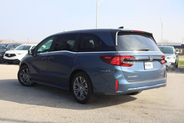 2027 Honda Odyssey Touring Auto