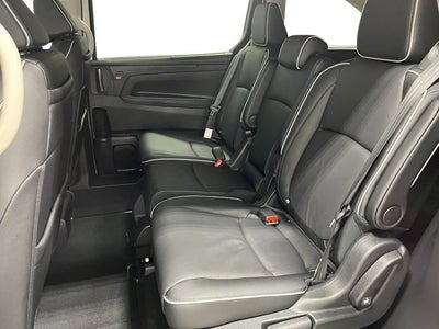2027 Honda Odyssey Touring Auto