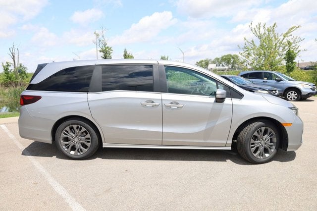 2026 Honda Odyssey Touring Auto