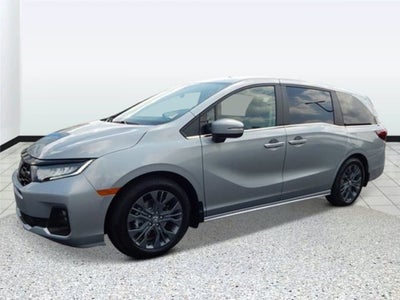 2026 Honda Odyssey Touring Auto