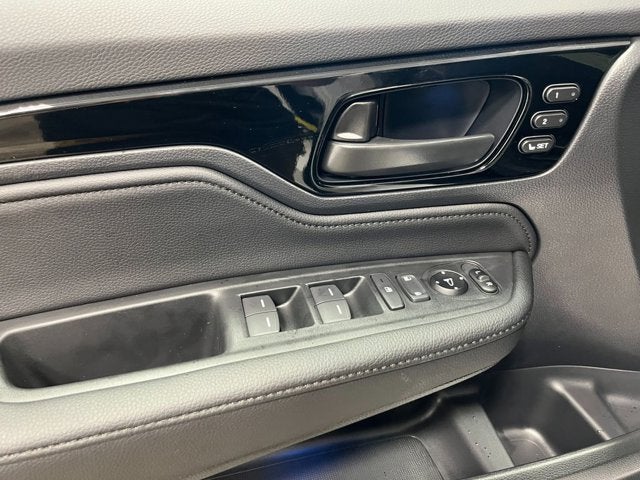 2026 Honda Odyssey Touring Auto