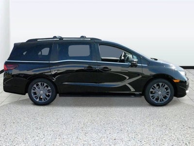 2026 Honda Odyssey Touring Auto
