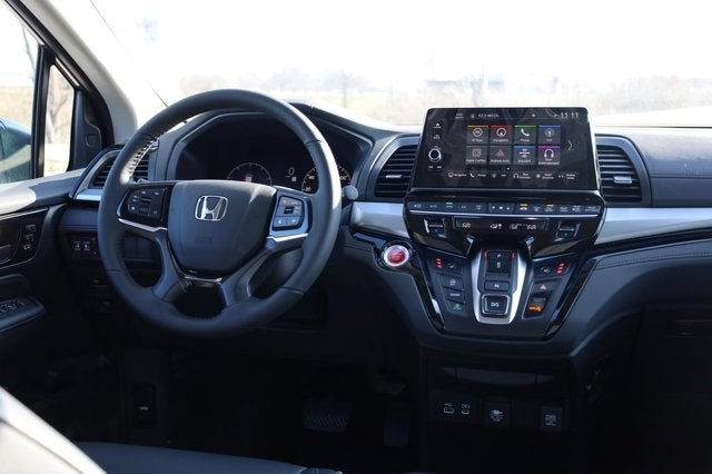 2026 Honda Odyssey Touring Auto