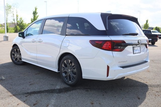 2026 Honda Odyssey Touring Auto