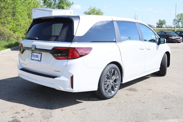 2026 Honda Odyssey Touring Auto