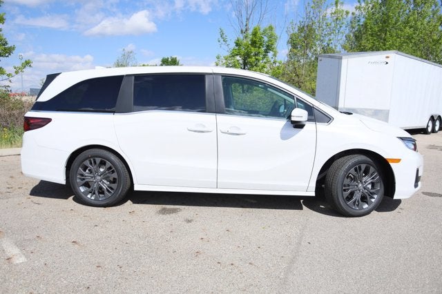 2026 Honda Odyssey Touring Auto