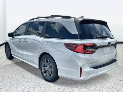 2026 Honda Odyssey Touring Auto