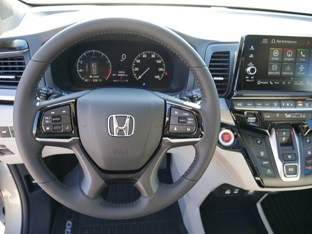2026 Honda Odyssey Touring Auto
