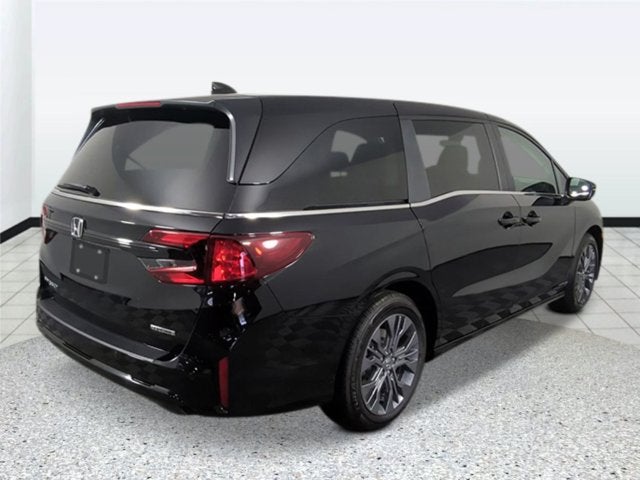 2027 Honda Odyssey Touring Auto
