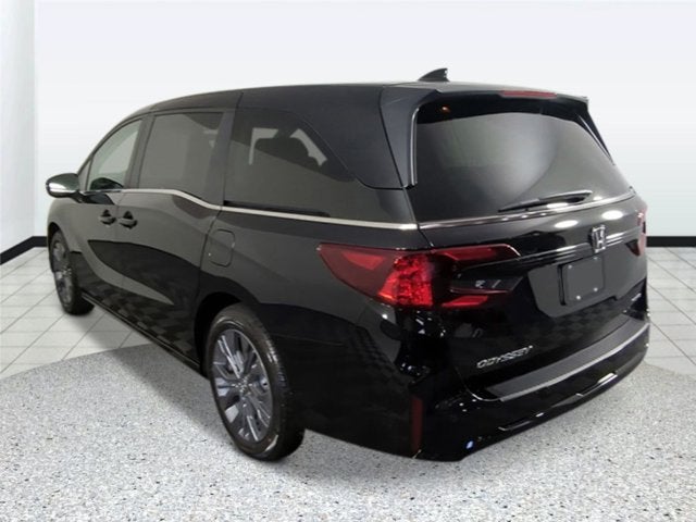 2027 Honda Odyssey Touring Auto