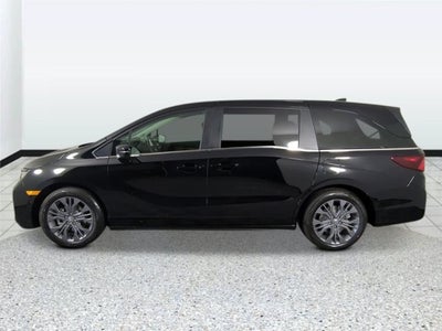 2027 Honda Odyssey Touring Auto