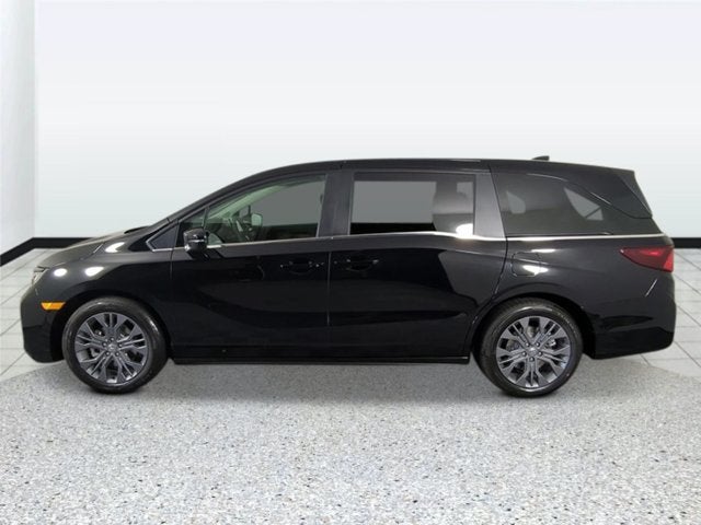 2027 Honda Odyssey Touring Auto