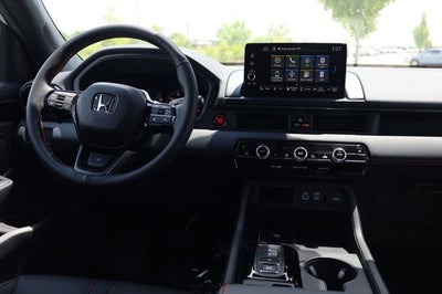 2025 Honda Pilot TrailSport AWD