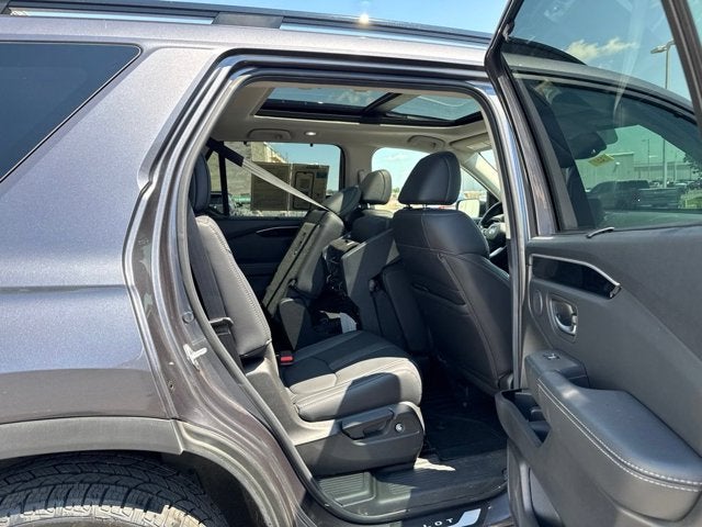 2025 Honda Pilot Touring