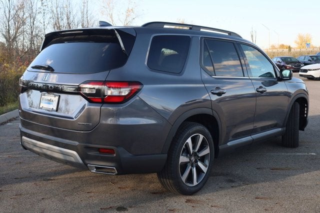 2025 Honda Pilot Touring AWD