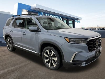 2025 Honda Pilot Touring AWD