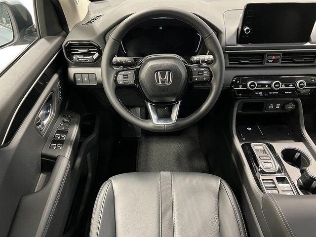 2025 Honda Pilot Touring AWD