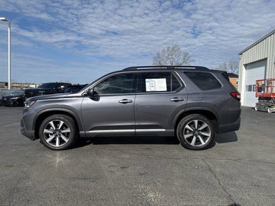 2023 Honda Pilot Touring