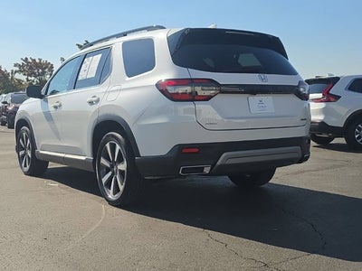 2025 Honda Pilot Touring