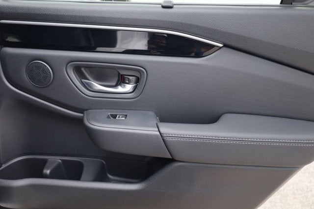 2025 Honda Pilot Touring AWD