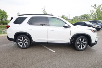 2025 Honda Pilot Touring AWD