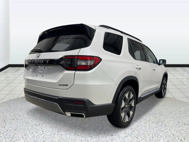 2026 Honda Pilot Touring AWD