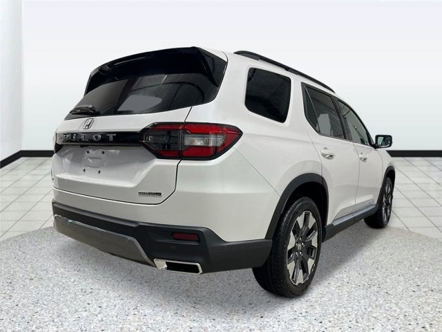 2026 Honda Pilot Touring AWD