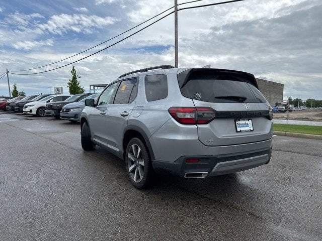 2023 Honda Pilot Touring