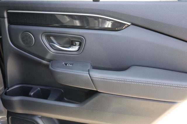 2025 Honda Pilot Elite AWD