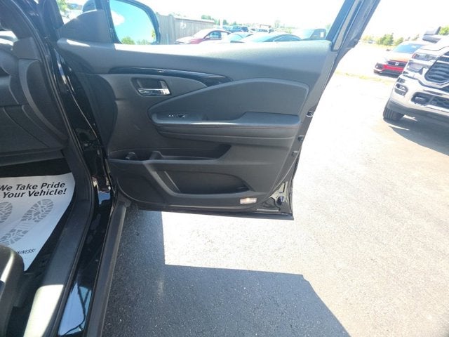 2025 Honda Ridgeline Black Edition